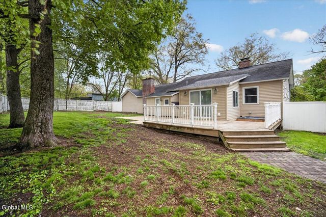51 S Kellogg Avenue, Colonie, NY 12304