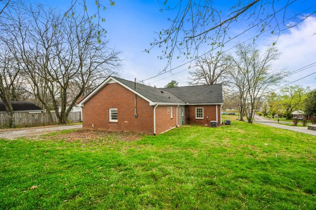 2302 Ruth St, Springfield, TN 37172