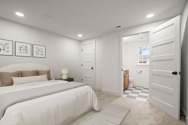 2302 Ruth St, Springfield, TN 37172