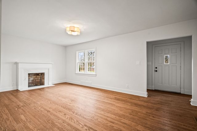 2302 Ruth St, Springfield, TN 37172