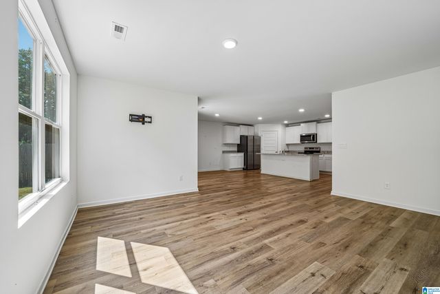 6713 NEWBRIDGE COVE, Bessemer, AL 35022
