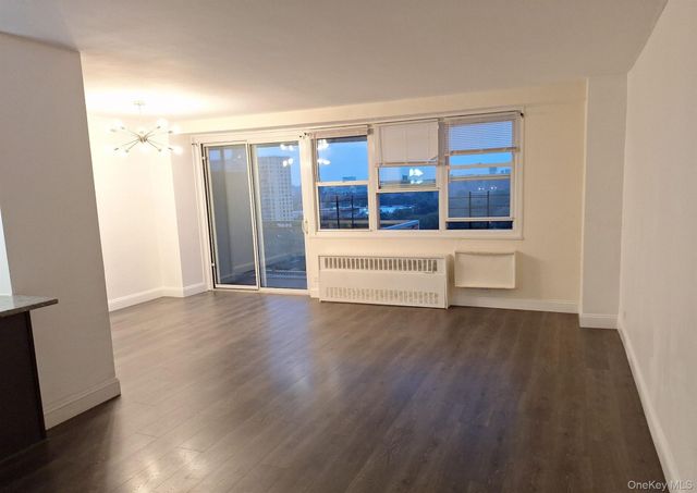 825 Morrison Avenue 12F, Bronx, NY 10473