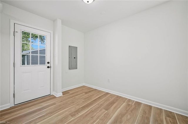 1830 Beall DR, Hampton, VA 23663