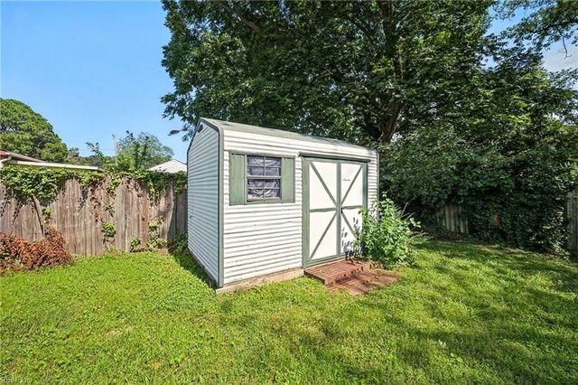 1830 Beall DR, Hampton, VA 23663