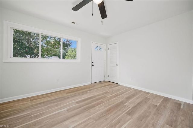 1830 Beall DR, Hampton, VA 23663