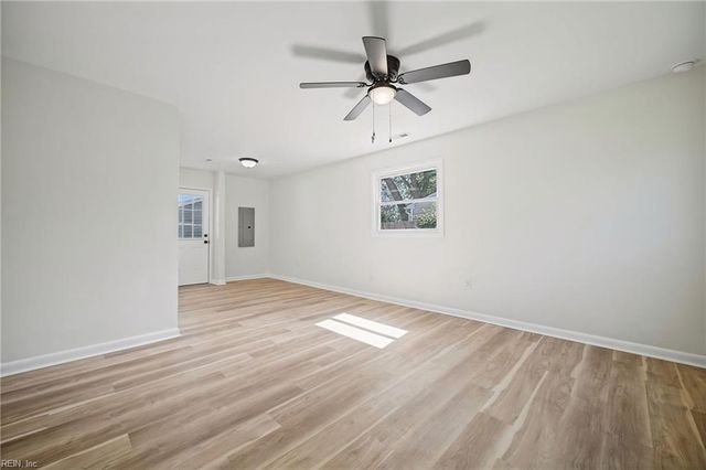 1830 Beall DR, Hampton, VA 23663