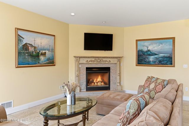 32 Halsey Drive, Brick, NJ 08723