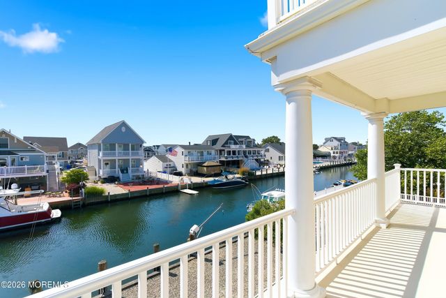 32 Halsey Drive, Brick, NJ 08723