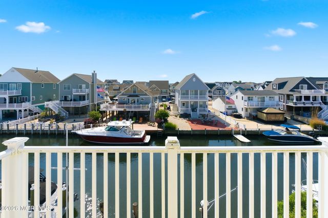 32 Halsey Drive, Brick, NJ 08723