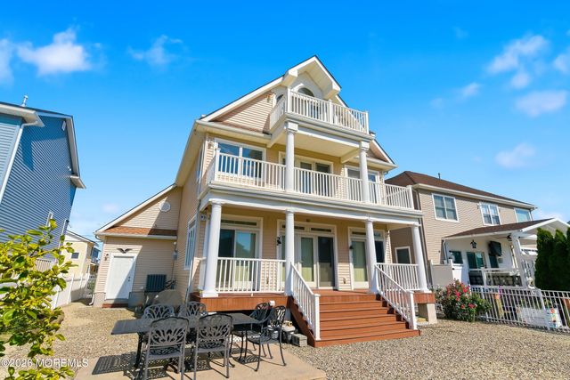 32 Halsey Drive, Brick, NJ 08723