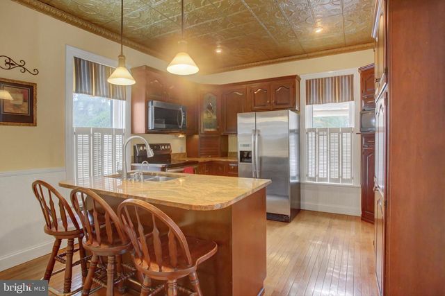 530 E CATHERINE STREET, Chambersburg, PA 17201