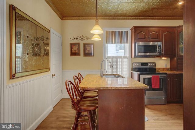 530 E CATHERINE STREET, Chambersburg, PA 17201