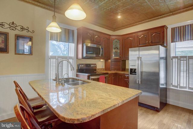 530 E CATHERINE STREET, Chambersburg, PA 17201