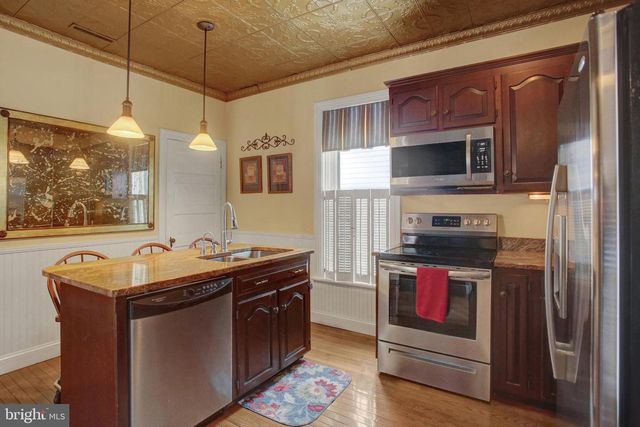 530 E CATHERINE STREET, Chambersburg, PA 17201