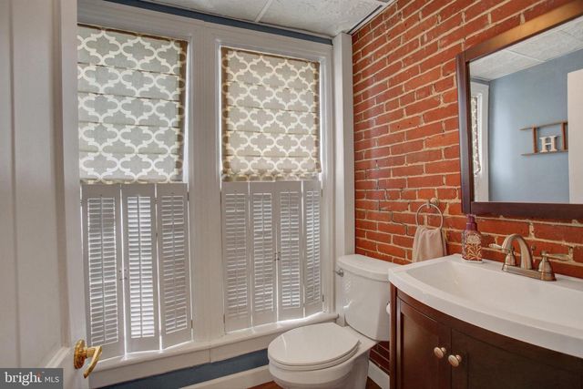 530 E CATHERINE STREET, Chambersburg, PA 17201