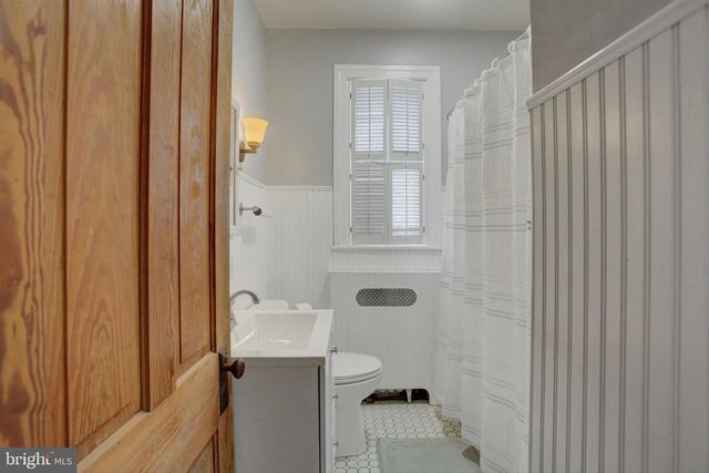530 E CATHERINE STREET, Chambersburg, PA 17201