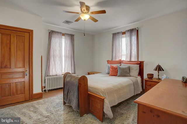 530 E CATHERINE STREET, Chambersburg, PA 17201