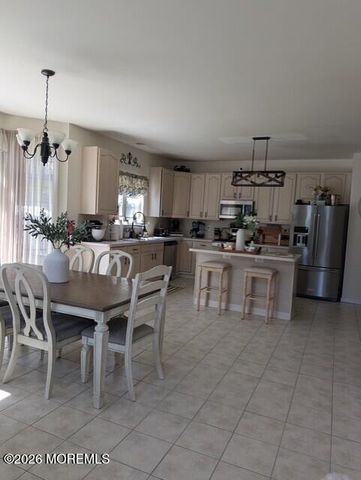 381 Leeward Road, Manahawkin, NJ 08050