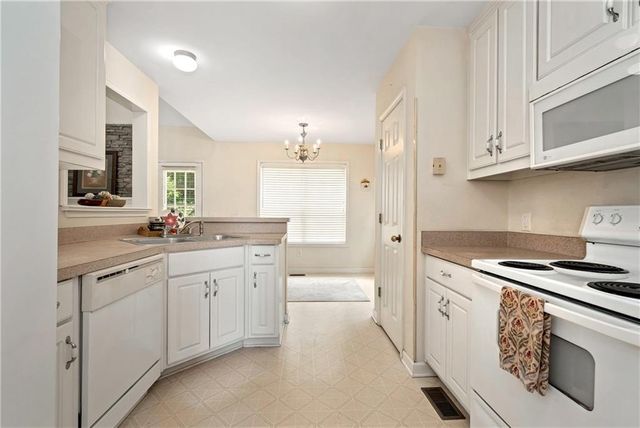 381 Arrowhatchee Drive, Winder, GA 30680