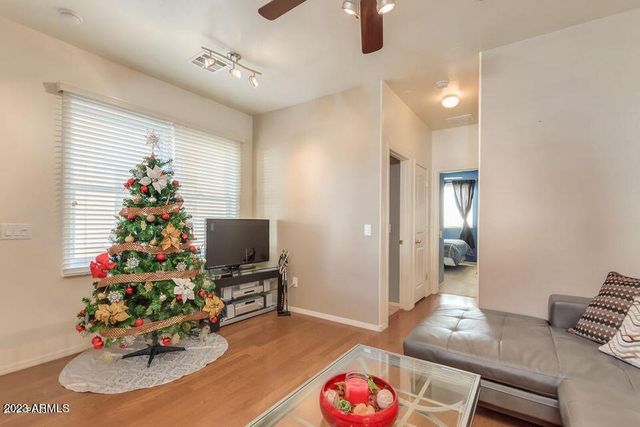 1313 S Owl Drive, Gilbert, AZ 85296