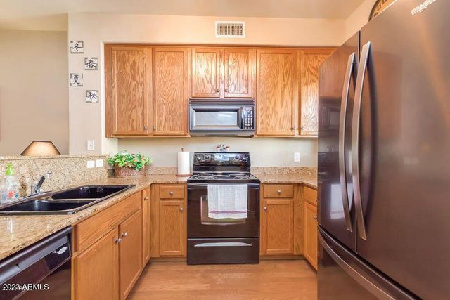 1313 S Owl Drive, Gilbert, AZ 85296