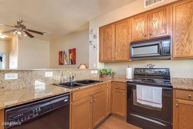 1313 S Owl Drive, Gilbert, AZ 85296