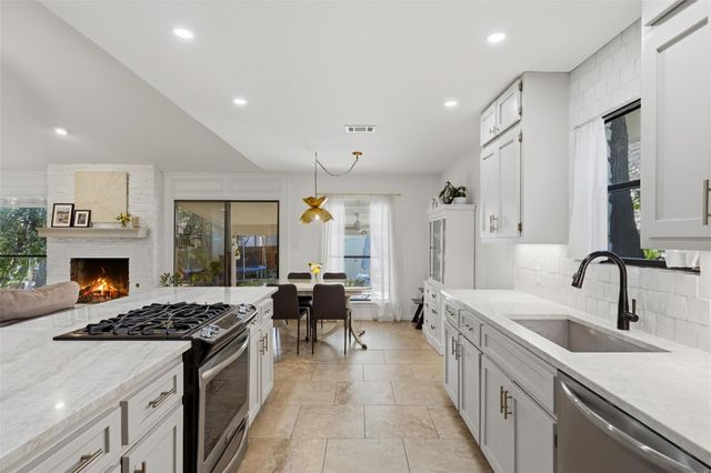 11905 Misty Brook DR, Austin, TX 78727
