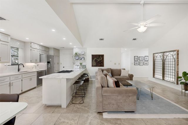 11905 Misty Brook DR, Austin, TX 78727