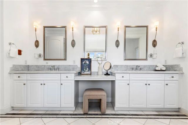 566 S 2nd Avenue, Arcadia, CA 91006