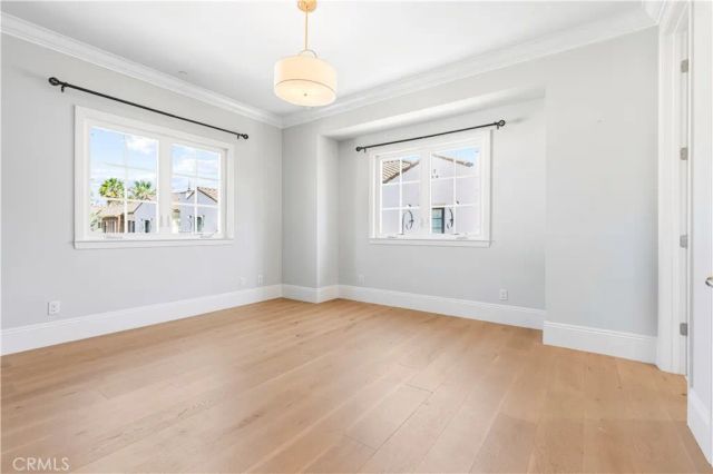 566 S 2nd Avenue, Arcadia, CA 91006