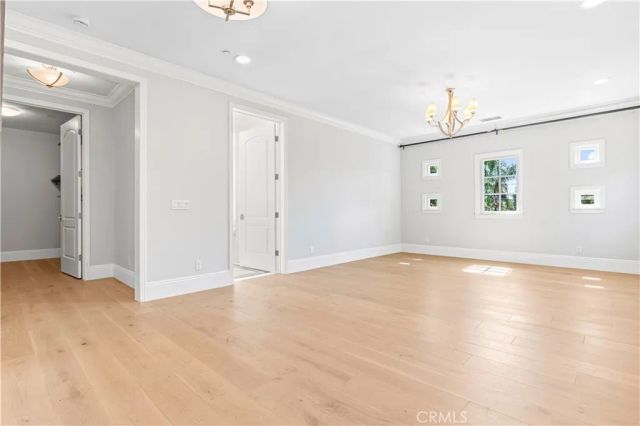 566 S 2nd Avenue, Arcadia, CA 91006