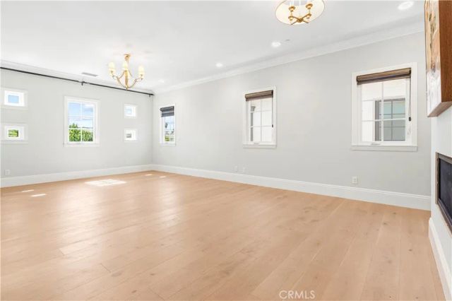 566 S 2nd Avenue, Arcadia, CA 91006