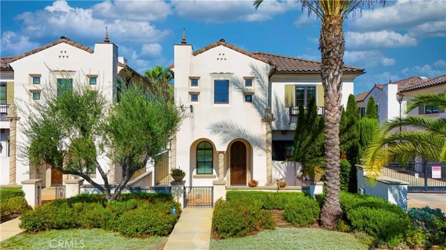 566 S 2nd Avenue, Arcadia, CA 91006