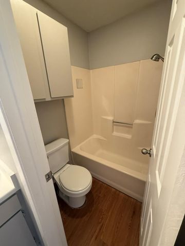 12812 Tomanet TRL B, Austin, TX 78727