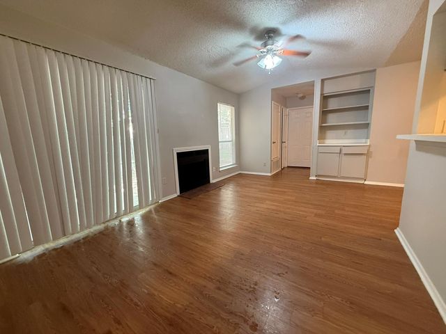 12812 Tomanet TRL B, Austin, TX 78727