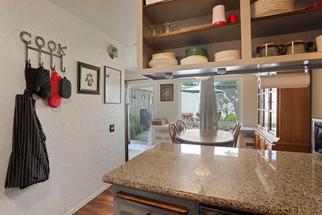 604 Edgebrook Ct, Modesto, CA 95354