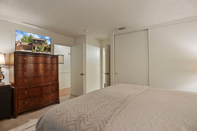 604 Edgebrook Ct, Modesto, CA 95354