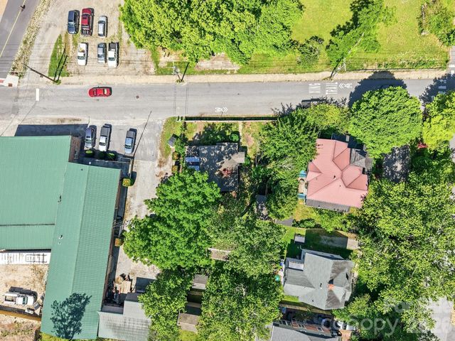 414 S Whitted Street, Hendersonville, NC 28739