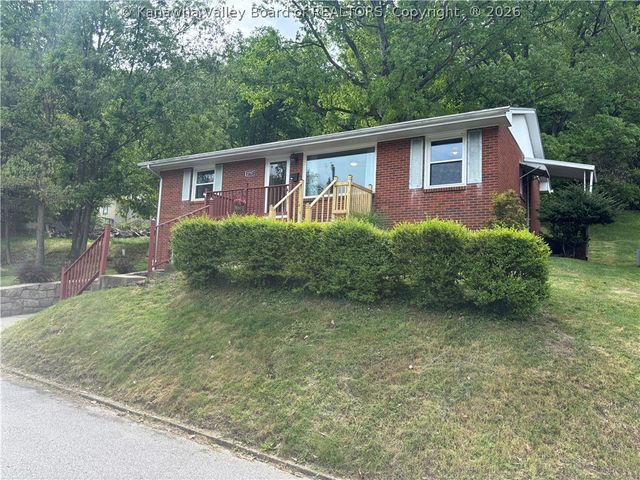2757 Daniels Avenue, South Charleston, WV 25303