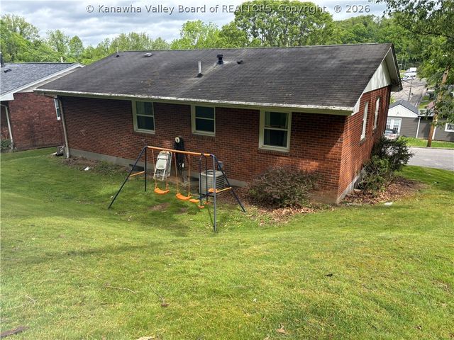 2757 Daniels Avenue, South Charleston, WV 25303