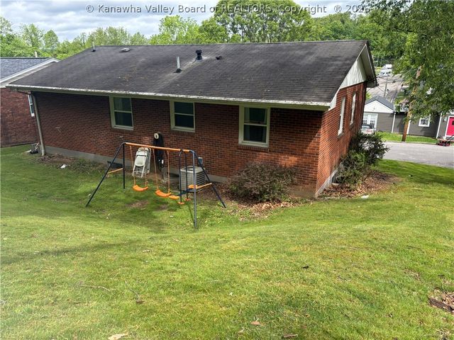 2757 Daniels Avenue, South Charleston, WV 25303