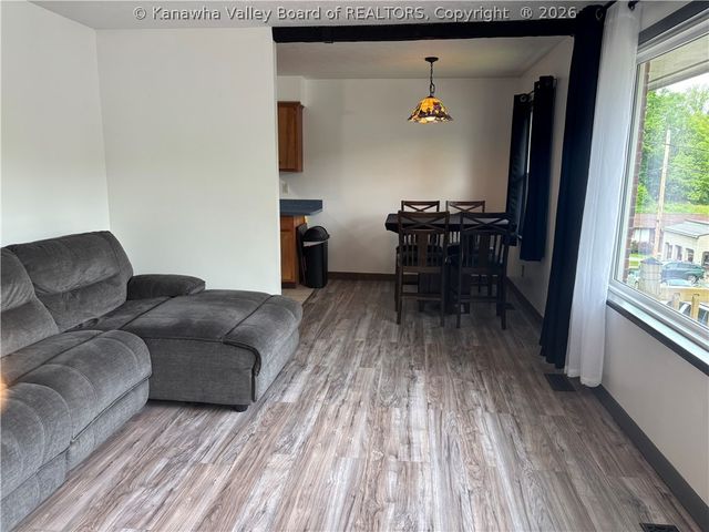 2757 Daniels Avenue, South Charleston, WV 25303