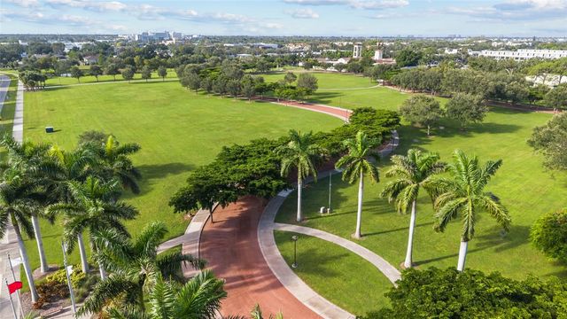 2520 E MILMAR DRIVE, Sarasota, FL 34237