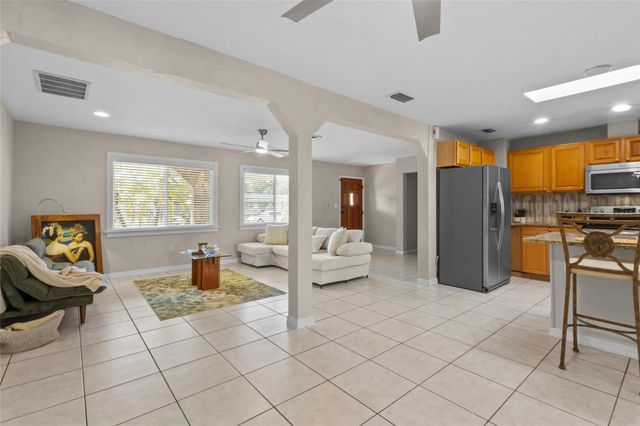 2520 E MILMAR DRIVE, Sarasota, FL 34237