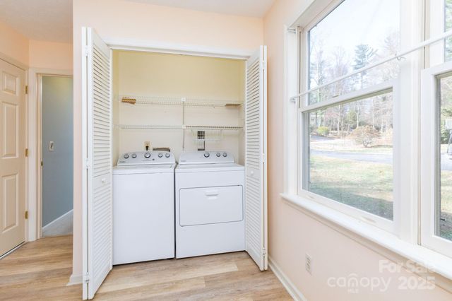 218 Turtle Lane, Hendersonville, NC 28791