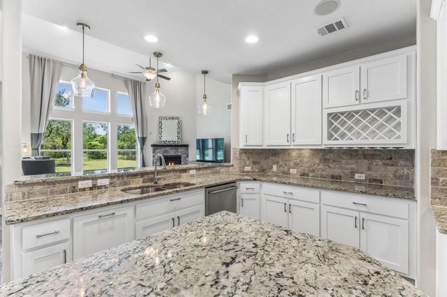 441 Jacksdaw DR, Austin, TX 78737