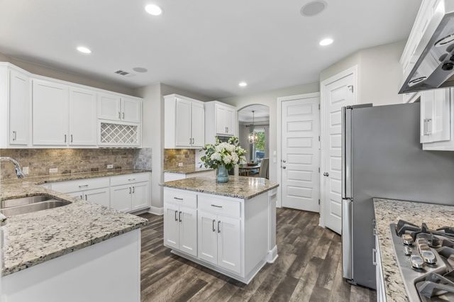 441 Jacksdaw DR, Austin, TX 78737