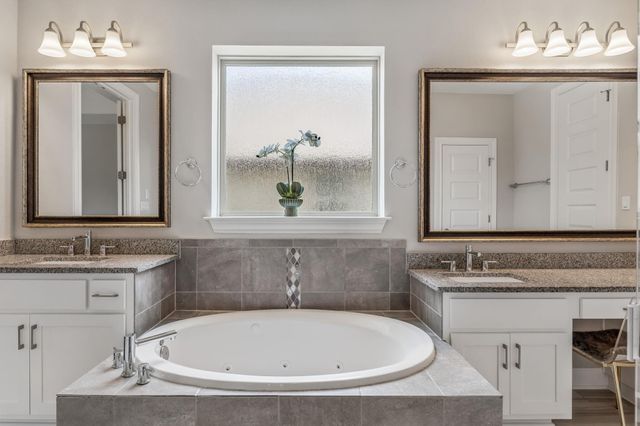 441 Jacksdaw DR, Austin, TX 78737