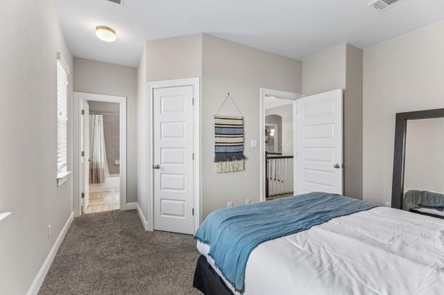 441 Jacksdaw DR, Austin, TX 78737