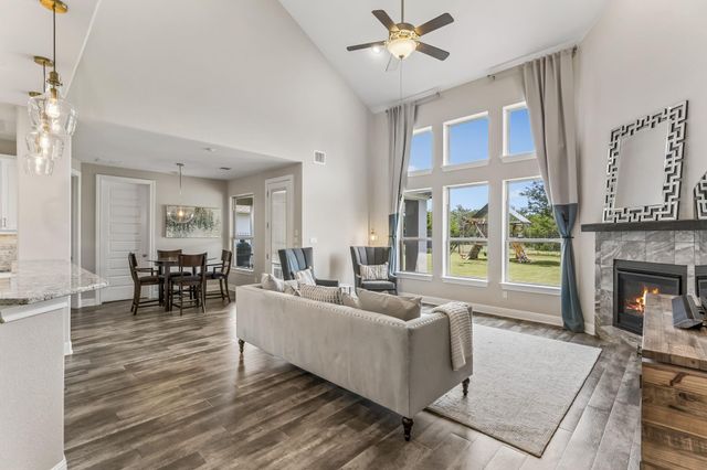 441 Jacksdaw DR, Austin, TX 78737